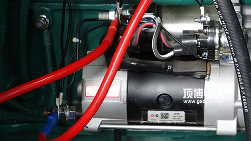 發電機